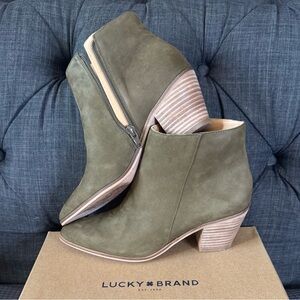 NWT Lucky Brand LK-Linnea3 neutral Olive Ankle Booties.  Women’s 6